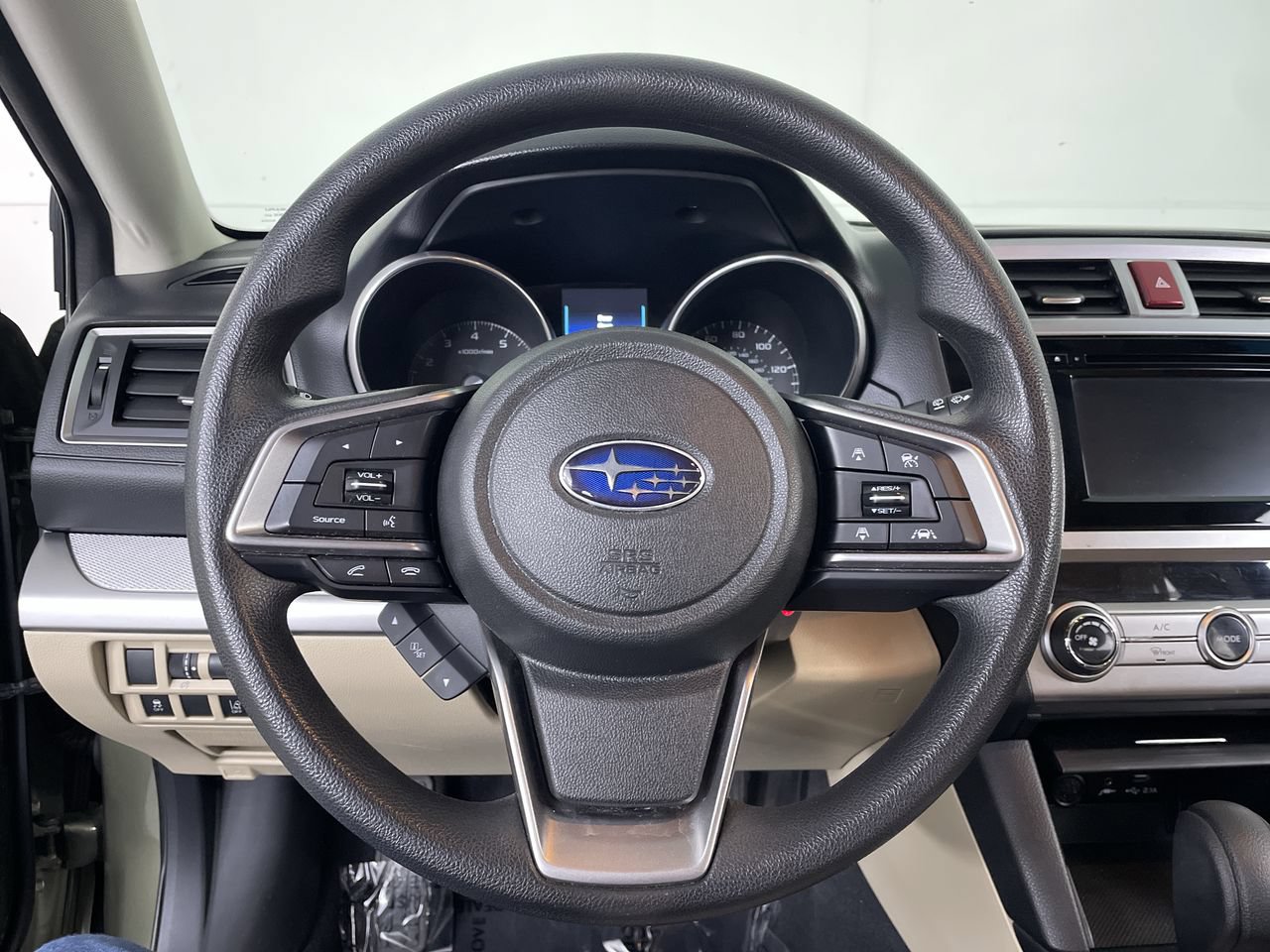 Used 2019 Subaru Outback 2.5i AWD/4WD image 13