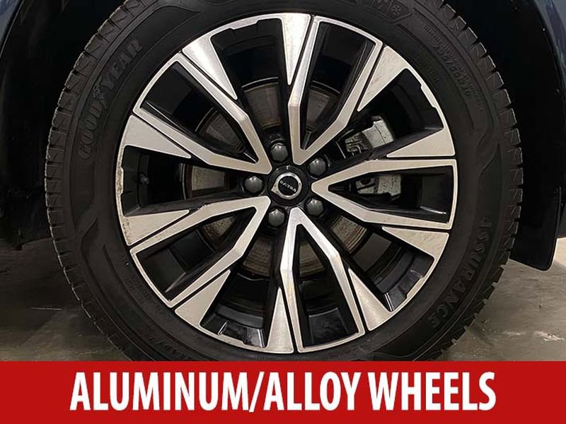 Used 2023 Volvo XC60 B5 Plus FWD image 7