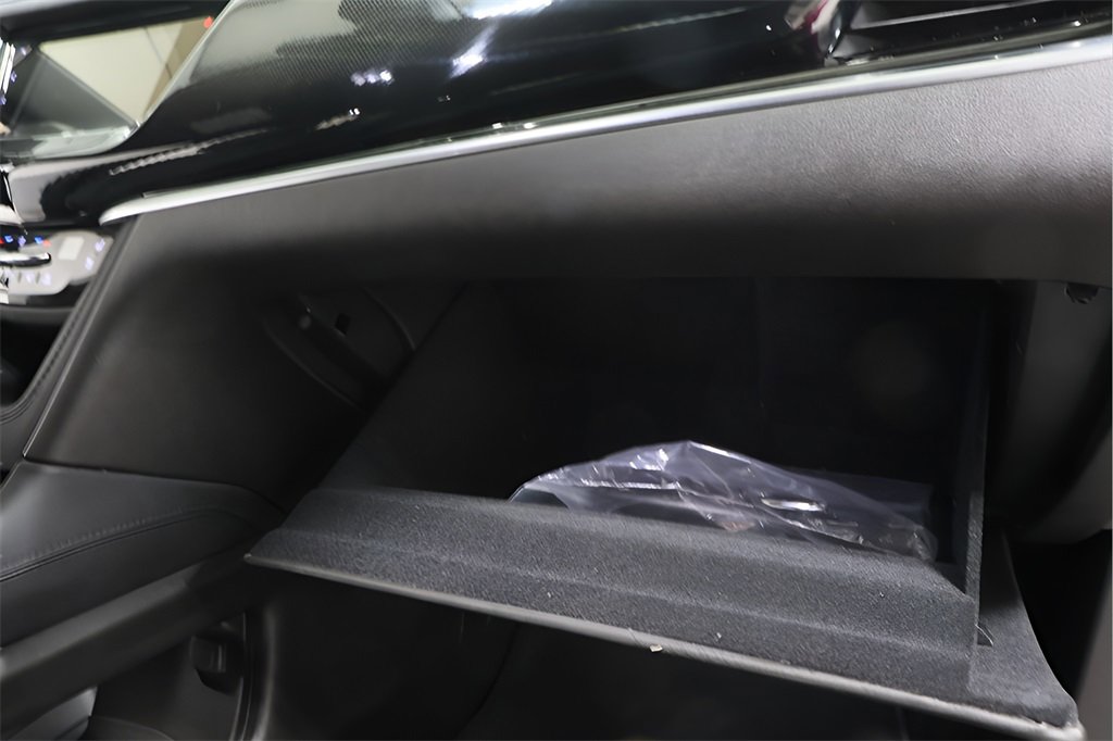 Used 2024 Cadillac XT6 Sport w/ Technology Package image 36