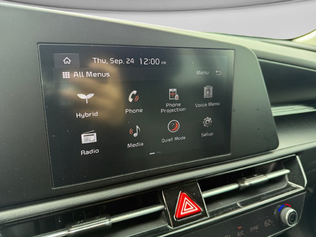 Used 2025 Kia Niro LX FWD image 26