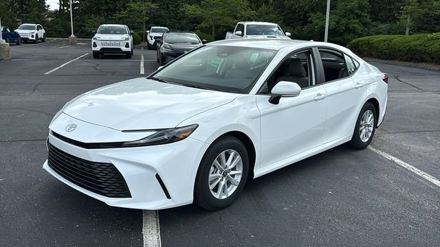 New 2026 Toyota Camry LE w/ Convenience Package FWD image 2