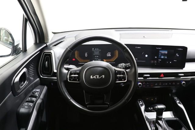 Used 2025 Kia Sorento S FWD image 12