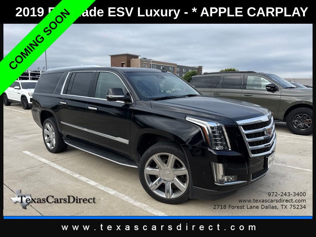 Used 2019 Cadillac Escalade ESV Luxury RWD image 2
