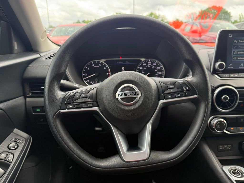 Used 2023 Nissan Sentra SV FWD image 13