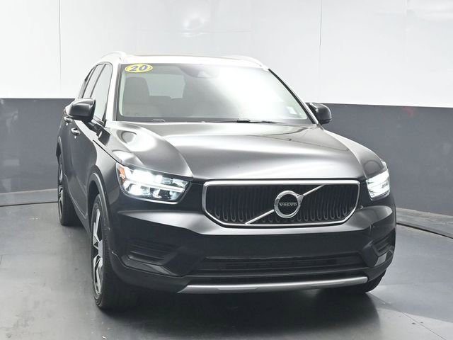 Used 2020 Volvo XC40 T5 Momentum w/ Premium Package image 3