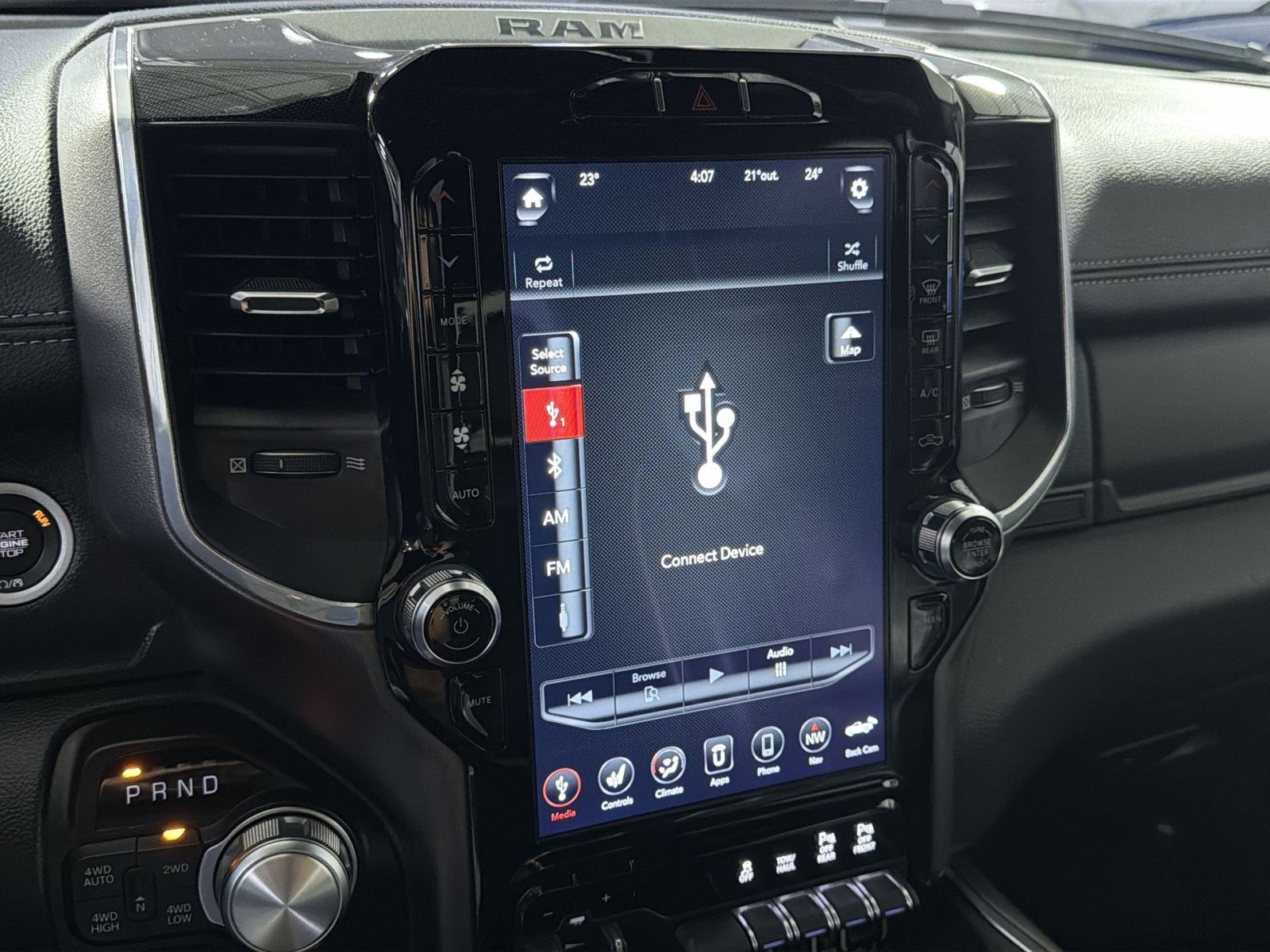 Used 2021 RAM 1500 Laramie AWD/4WD image 32