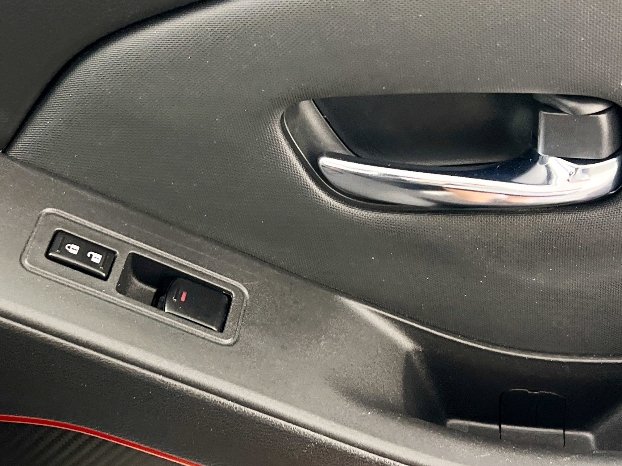 Used 2022 Nissan Frontier Pro-X image 32