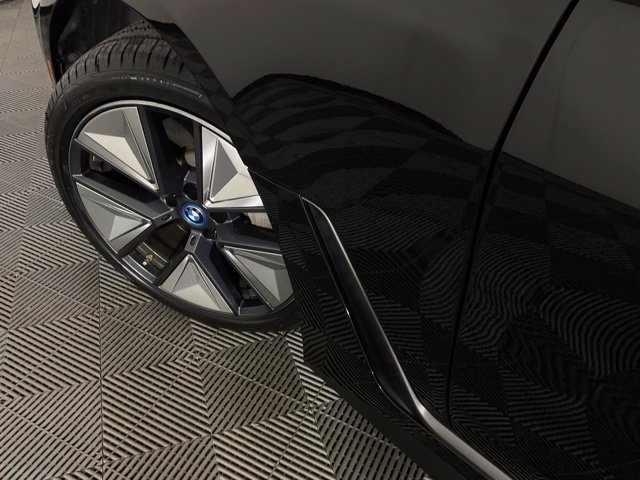 Certified 2024 BMW i4 eDrive35 w/ Premium Package RWD image 40