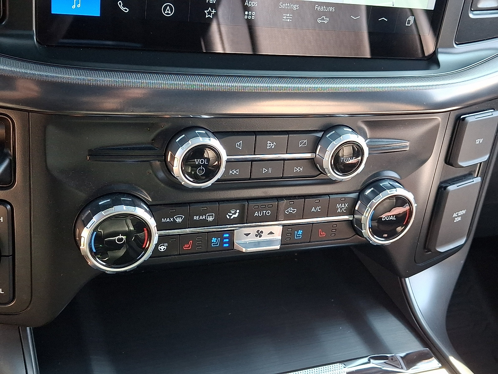 Used 2024 Ford F150 Lariat w/ Equipment Group 502A High AWD/4WD image 24