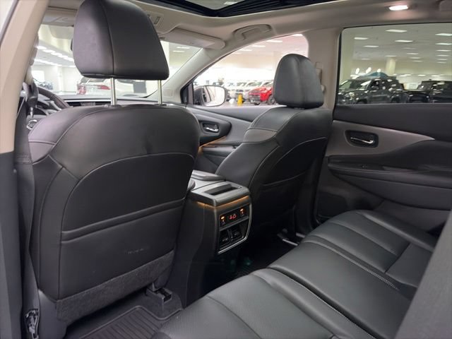 Used 2022 Nissan Murano SL w/ SL Moonroof Package FWD image 13