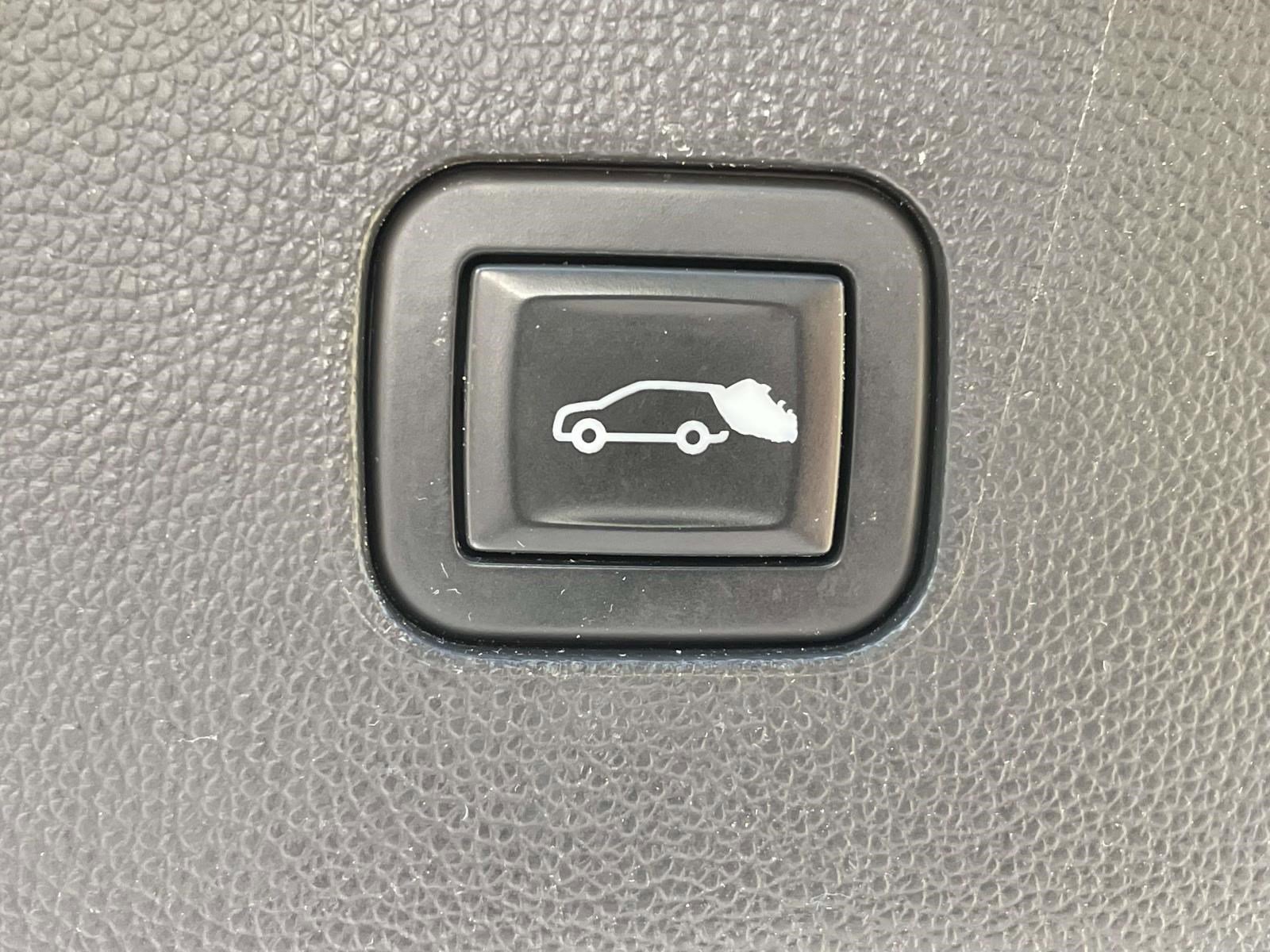 Used 2020 Buick Enclave Essence w/ Trailering Package, 5000 lbs. FWD image 20