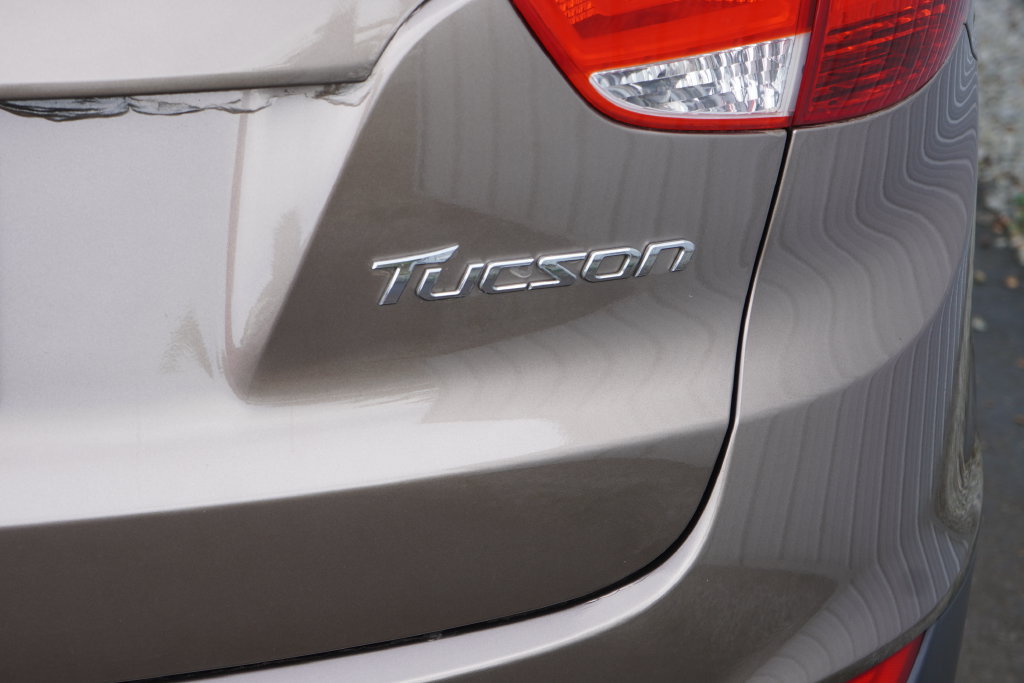 Used 2010 Hyundai Tucson GLS FWD image 8