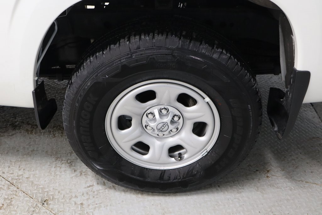 Certified 2025 Nissan Frontier S image 18
