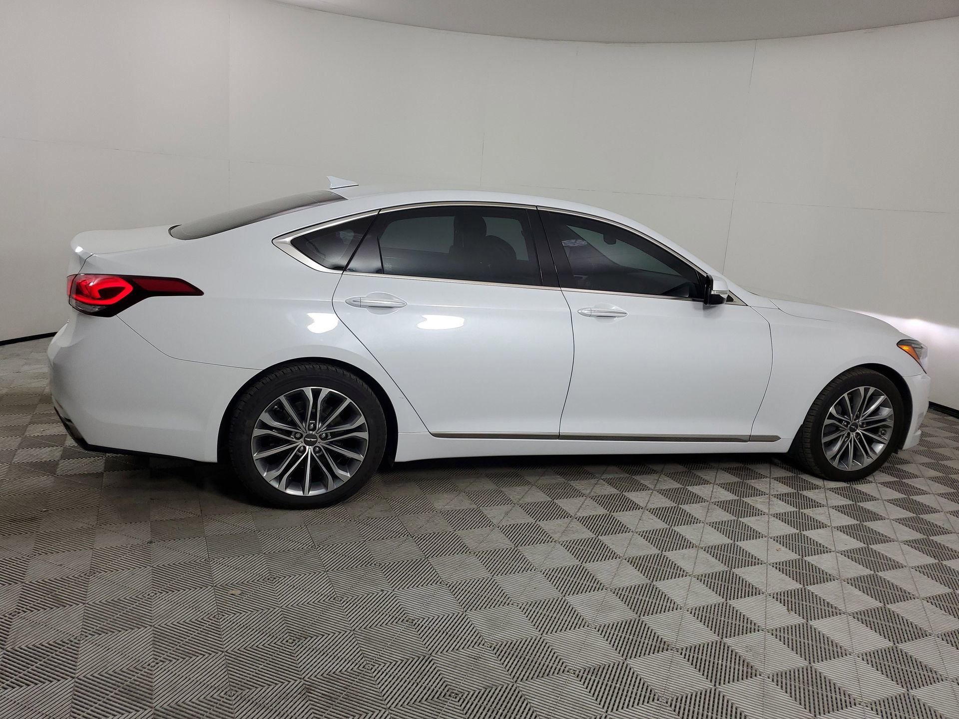 Used 2017 Genesis G80 3.8 image 12
