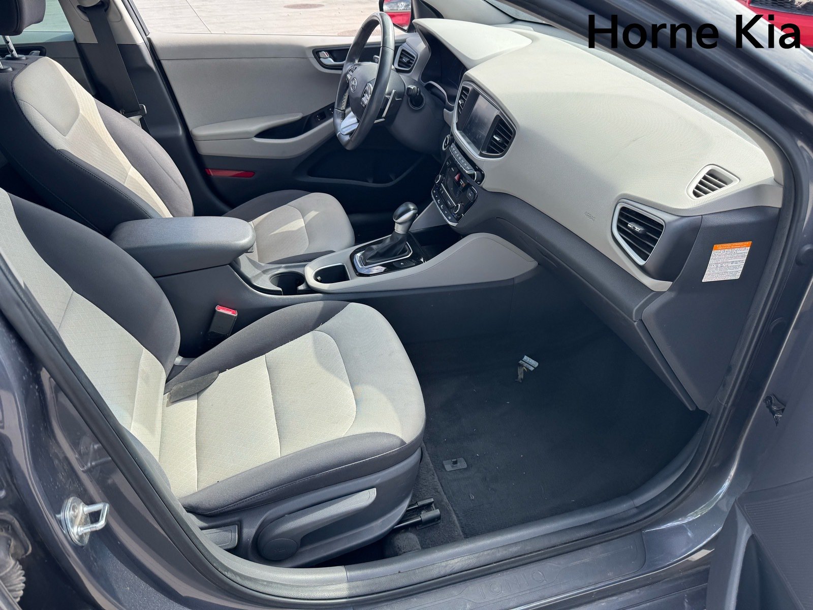 Used 2018 Hyundai Ioniq SEL FWD image 26
