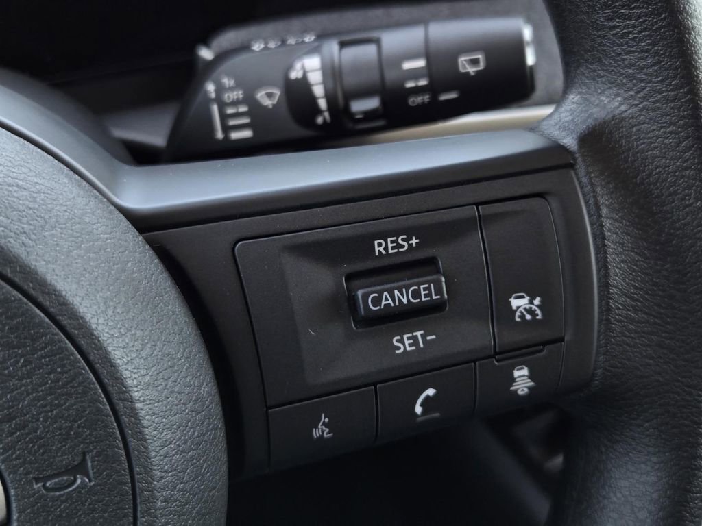 New 2026 Nissan Kicks SV image 25