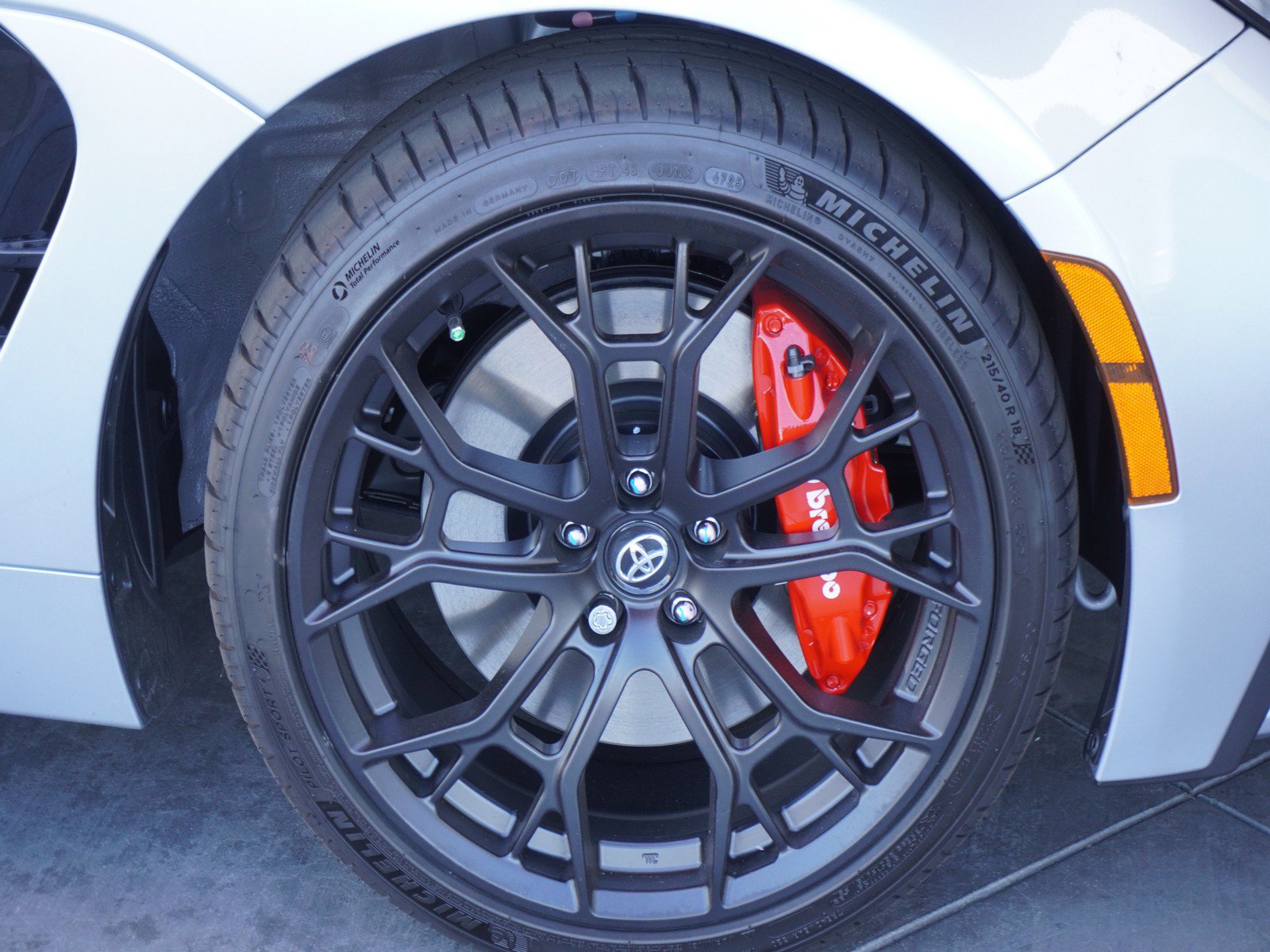 New 2026 Toyota GR86 Premium RWD image 5