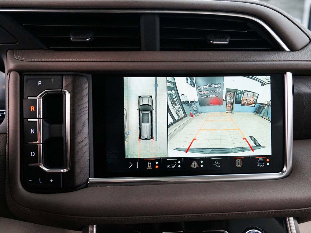 Used 2024 GMC Yukon XL Denali w/ Advanced Technology Package AWD/4WD image 20