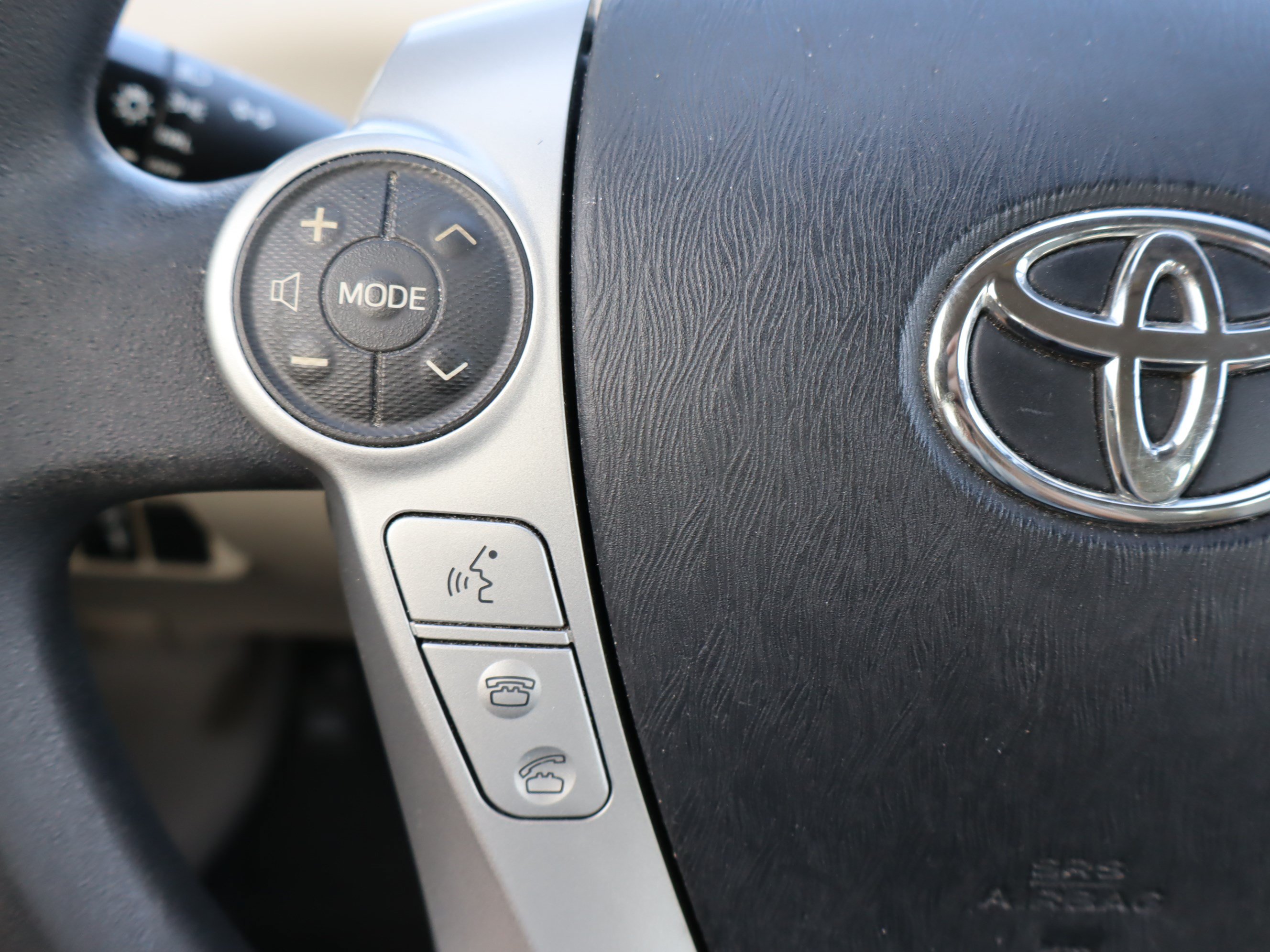 Used 2014 Toyota Prius V Three FWD image 19