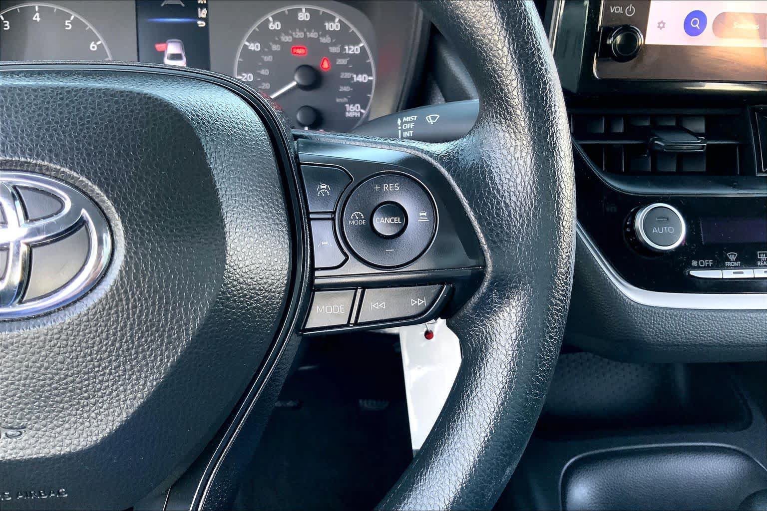 Used 2024 Toyota Corolla LE FWD image 24