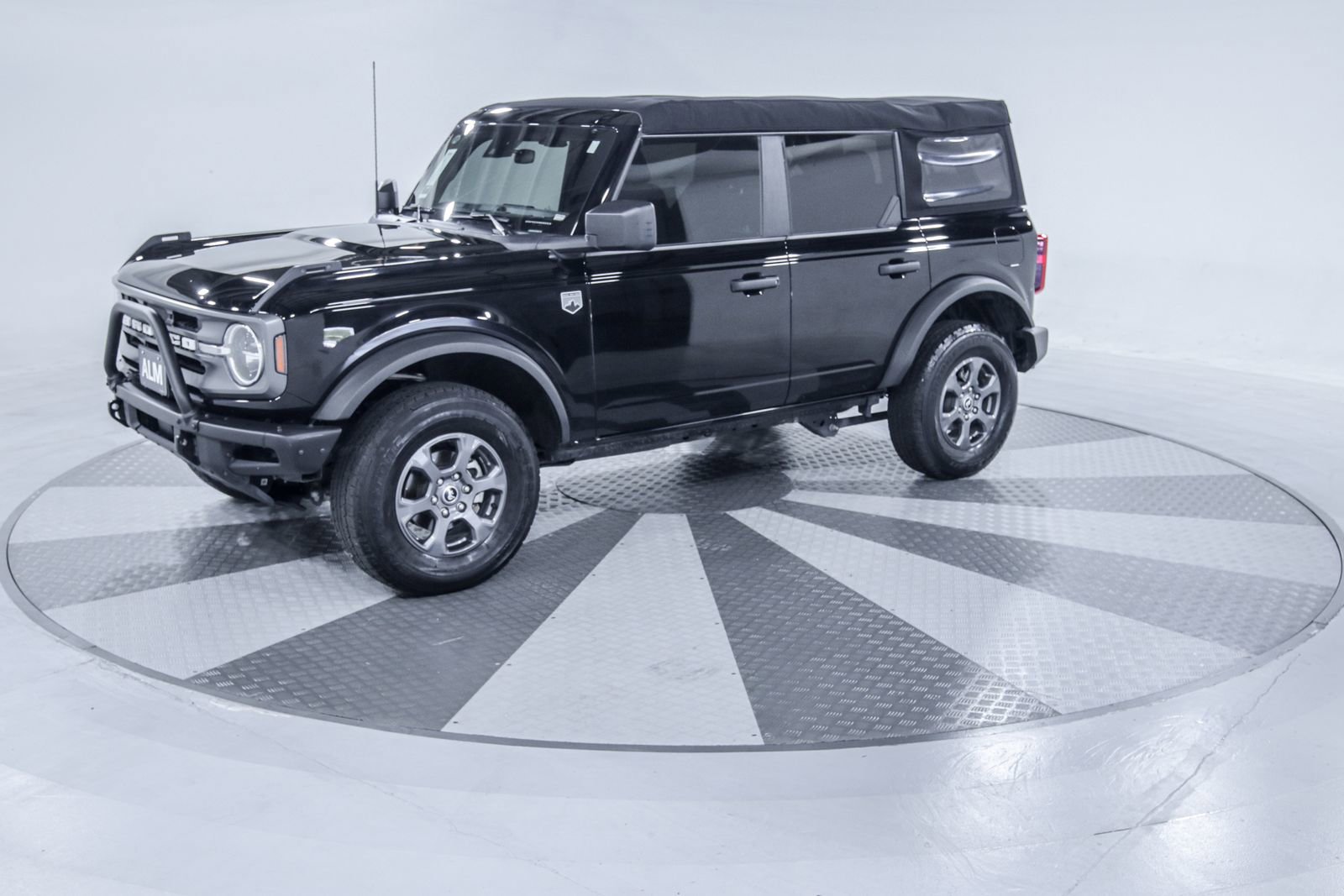 Used 2023 Ford Bronco Big Bend image 3