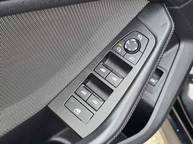 Used 2025 BMW 228i xDrive AWD/4WD image 23