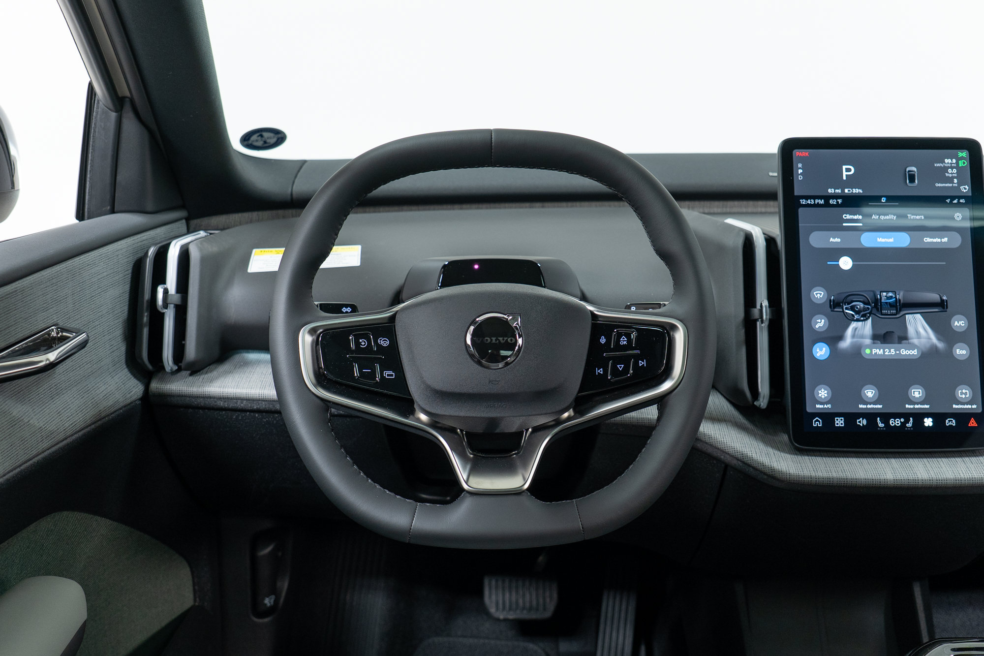 New 2026 Volvo EX30 Cross Country Ultra w/ Protection Package Premier AWD/4WD image 18