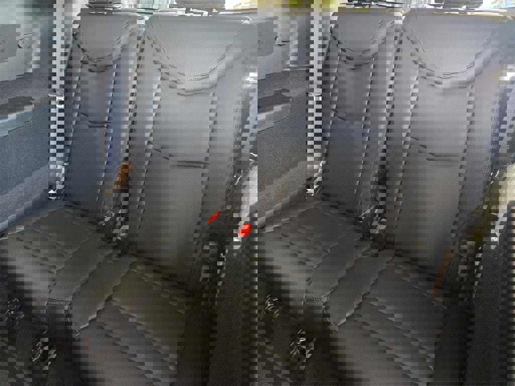 New 2025 Cadillac XT6 Luxury image 16