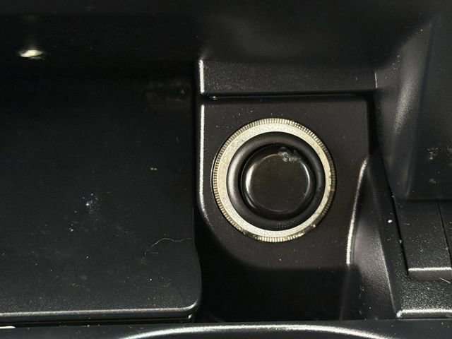 Used 2019 Mercedes-Benz C 300 Sedan image 21