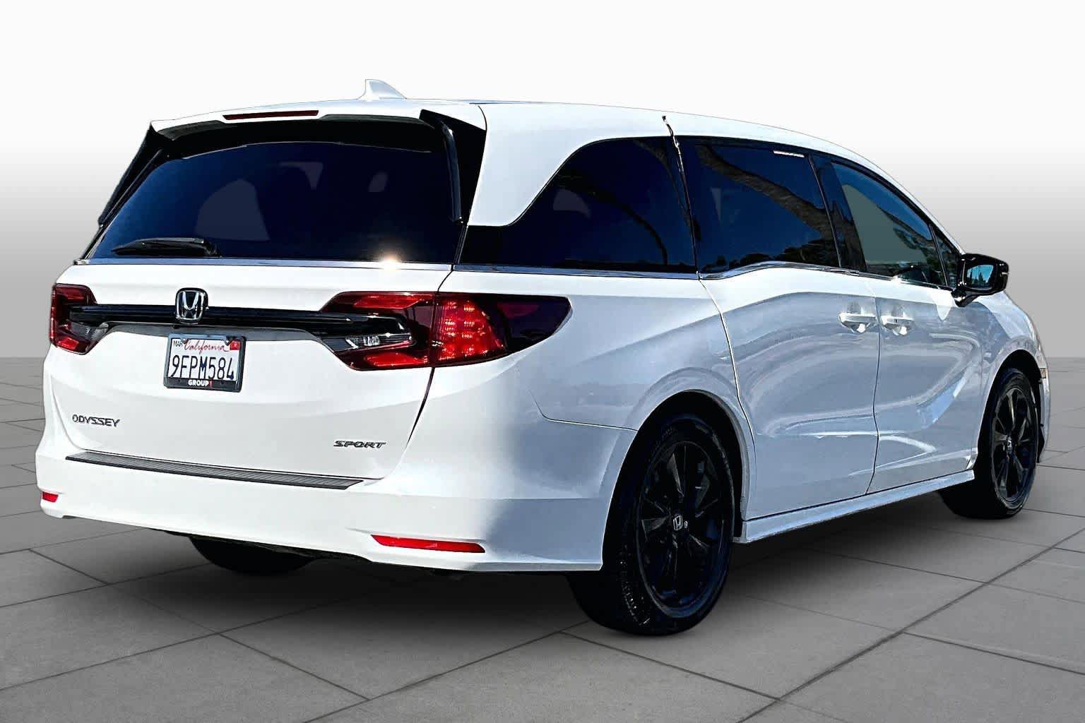 Used 2023 Honda Odyssey Sport image 12