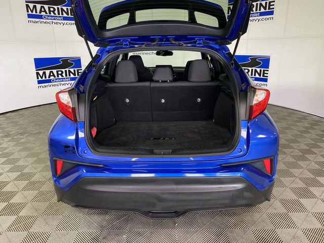 Used 2019 Toyota C-HR LE FWD image 29