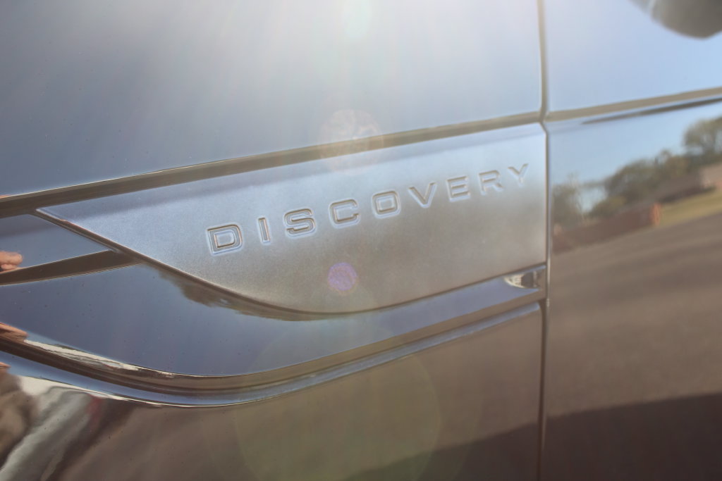 Used 2019 Land Rover Discovery SE AWD/4WD image 17