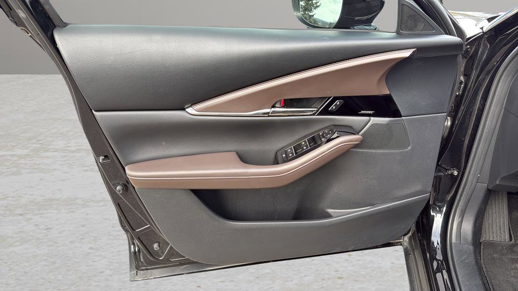 Used 2023 MAZDA CX-30 AWD 2.5 S w/ Premium Package image 10