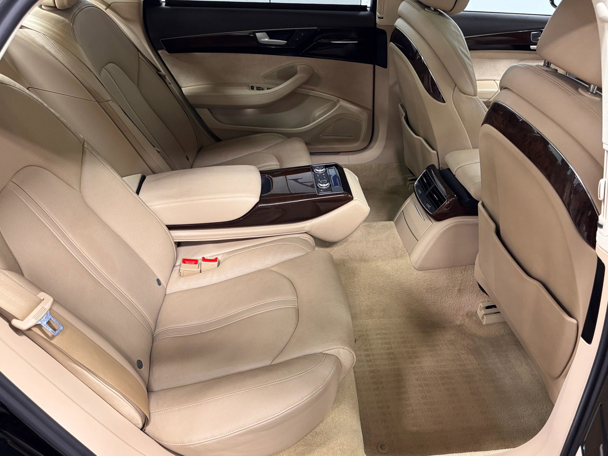 Used 2016 Audi A8 L 3.0T image 20