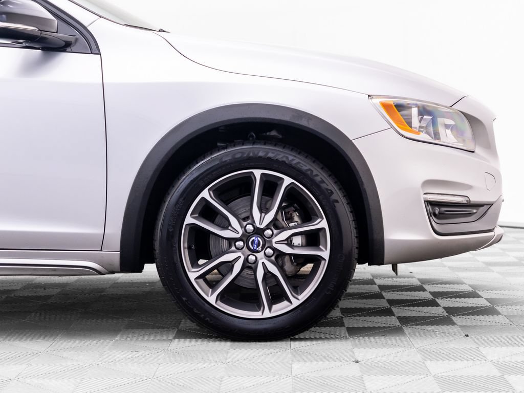 Used 2016 Volvo V60 T5 Cross Country w/ Climate Package AWD/4WD image 34