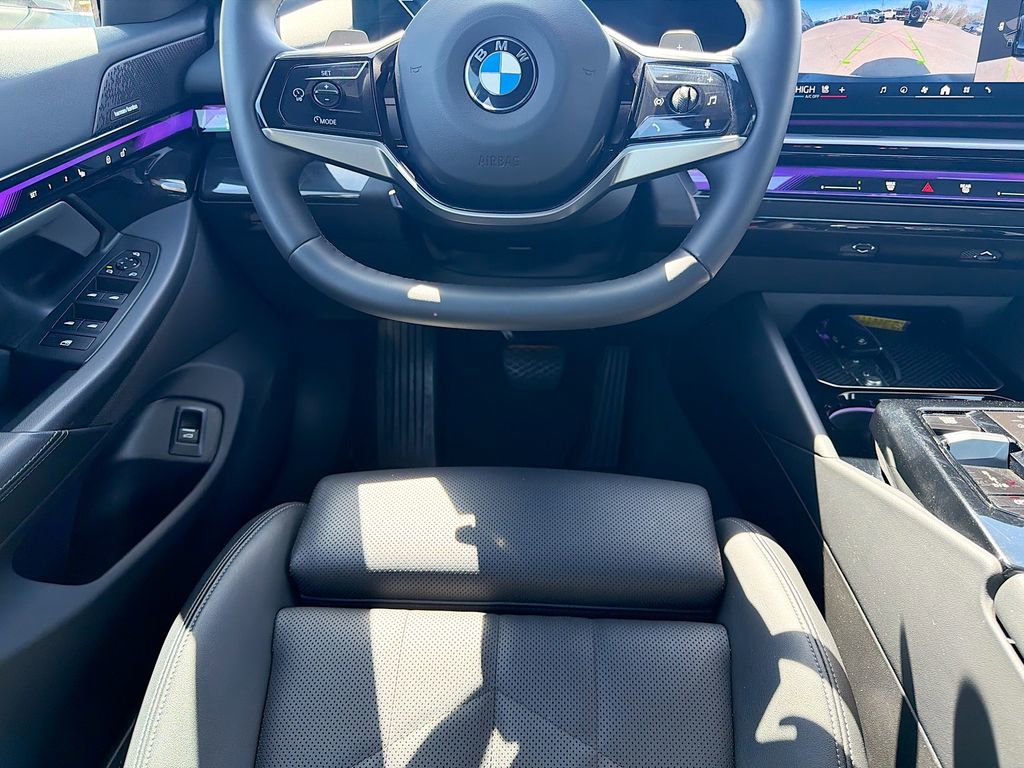 Used 2025 BMW 540i xDrive image 17