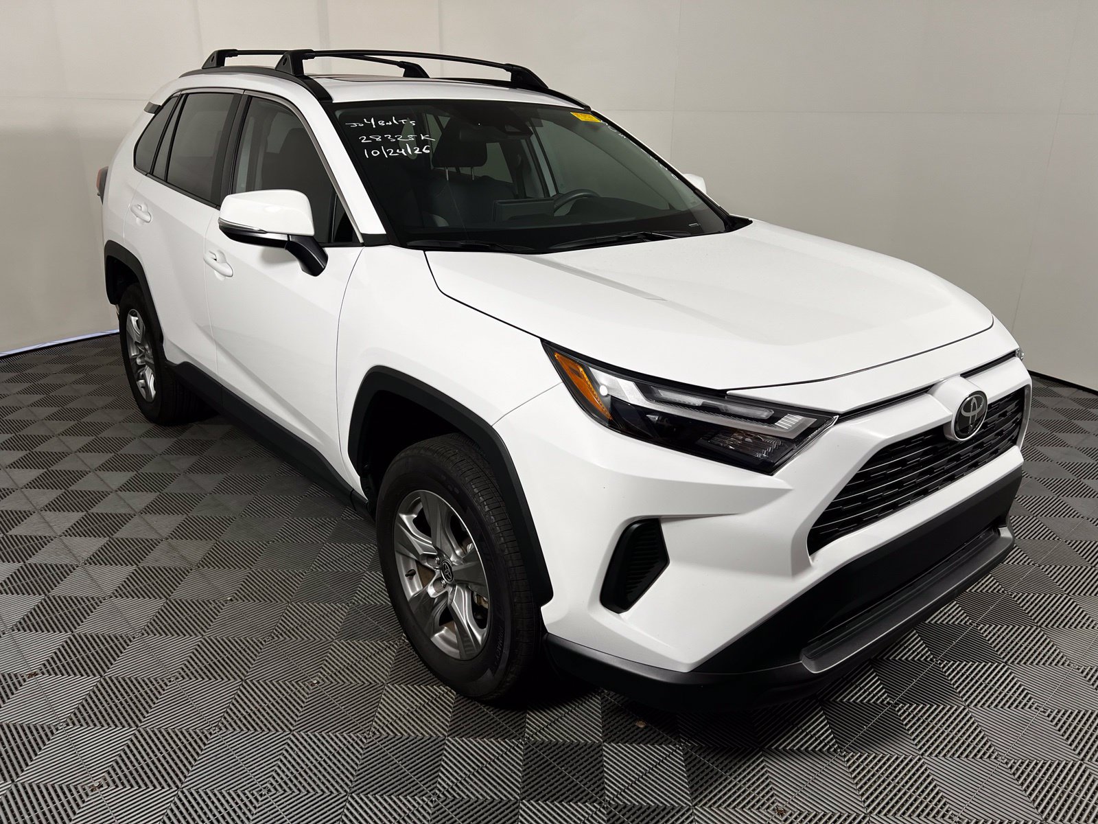 Used 2025 Toyota RAV4 XLE w/ Convenience Package AWD/4WD image 3