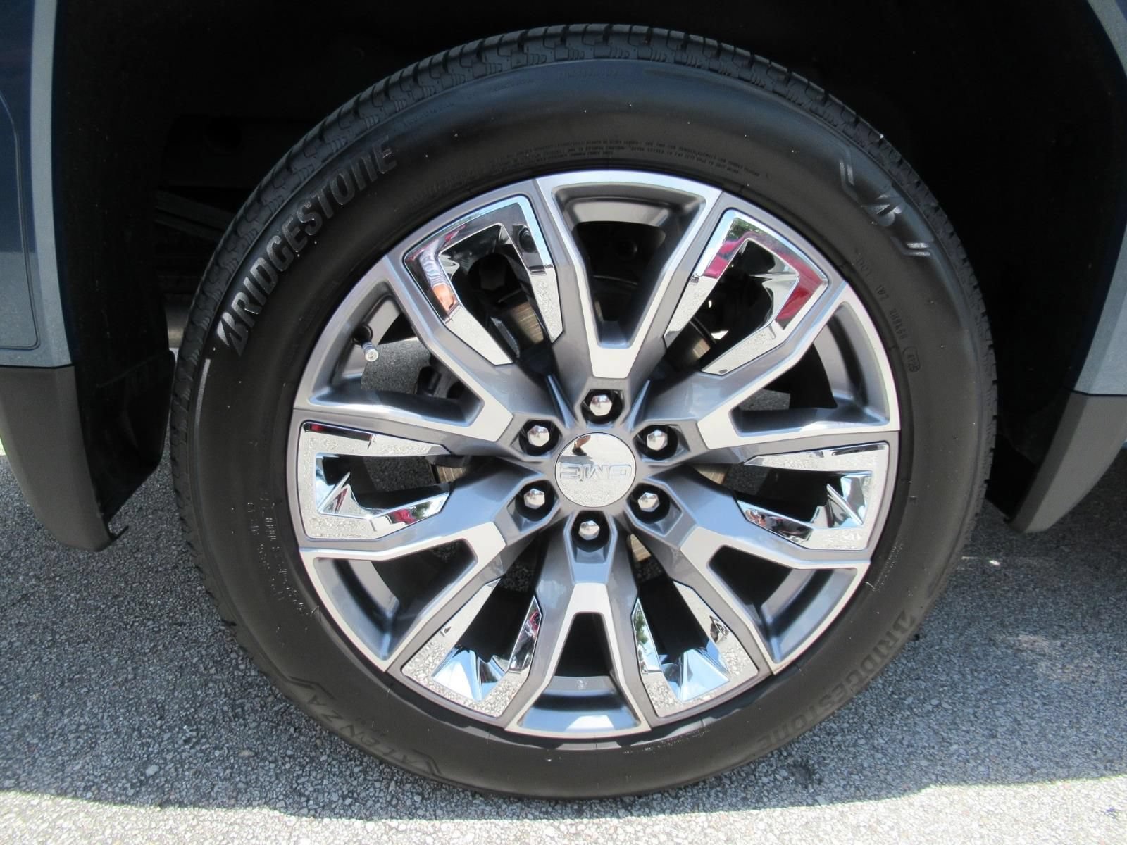 Used 2026 GMC Sierra 1500 Denali AWD/4WD image 8