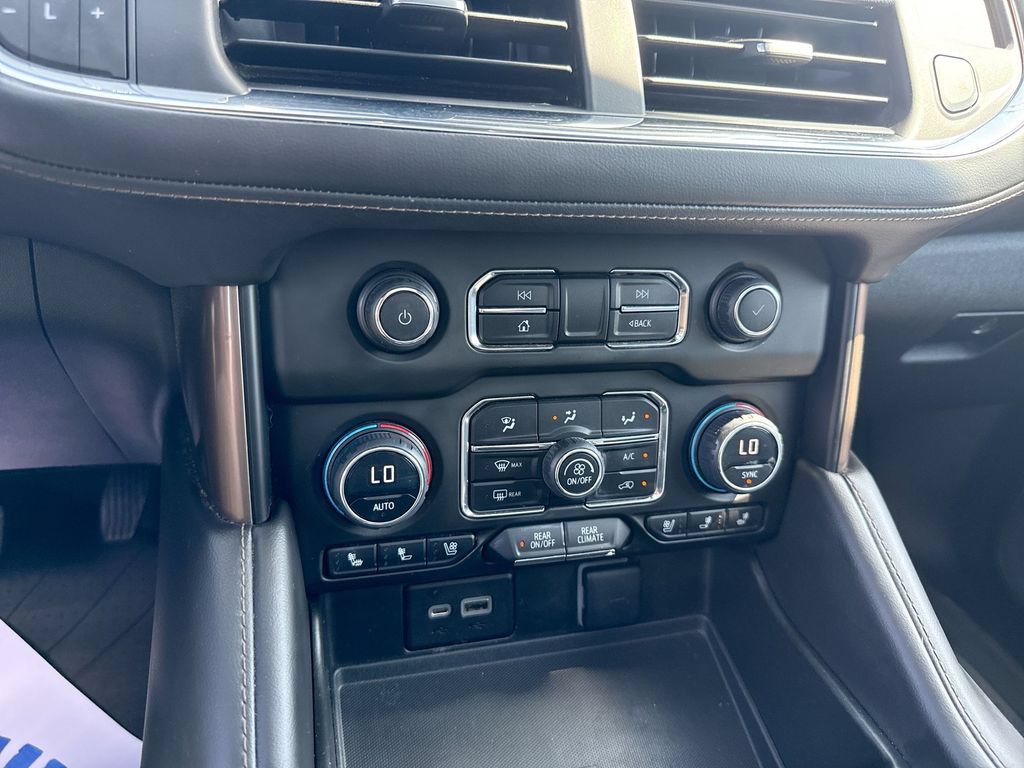 Used 2023 Chevrolet Suburban High Country AWD/4WD image 19