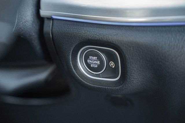 Used 2025 Mercedes-Benz GLE 350 4MATIC image 27