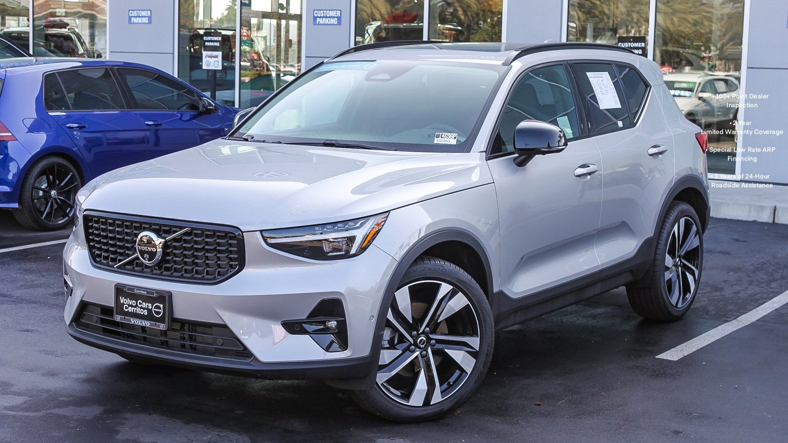 New 2025 Volvo XC40 B5 Plus w/ Climate Package