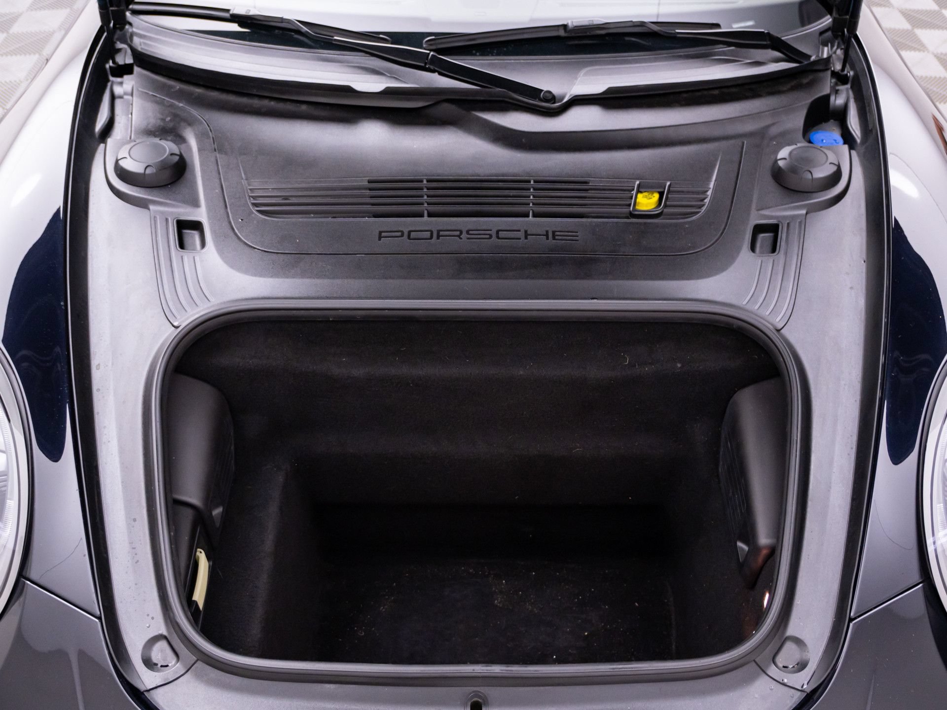 Used 2015 Porsche 911 Turbo S AWD/4WD image 31