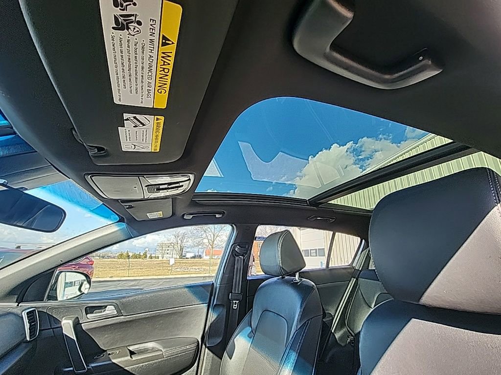 Used 2022 Kia Sportage Nightfall Edition image 14