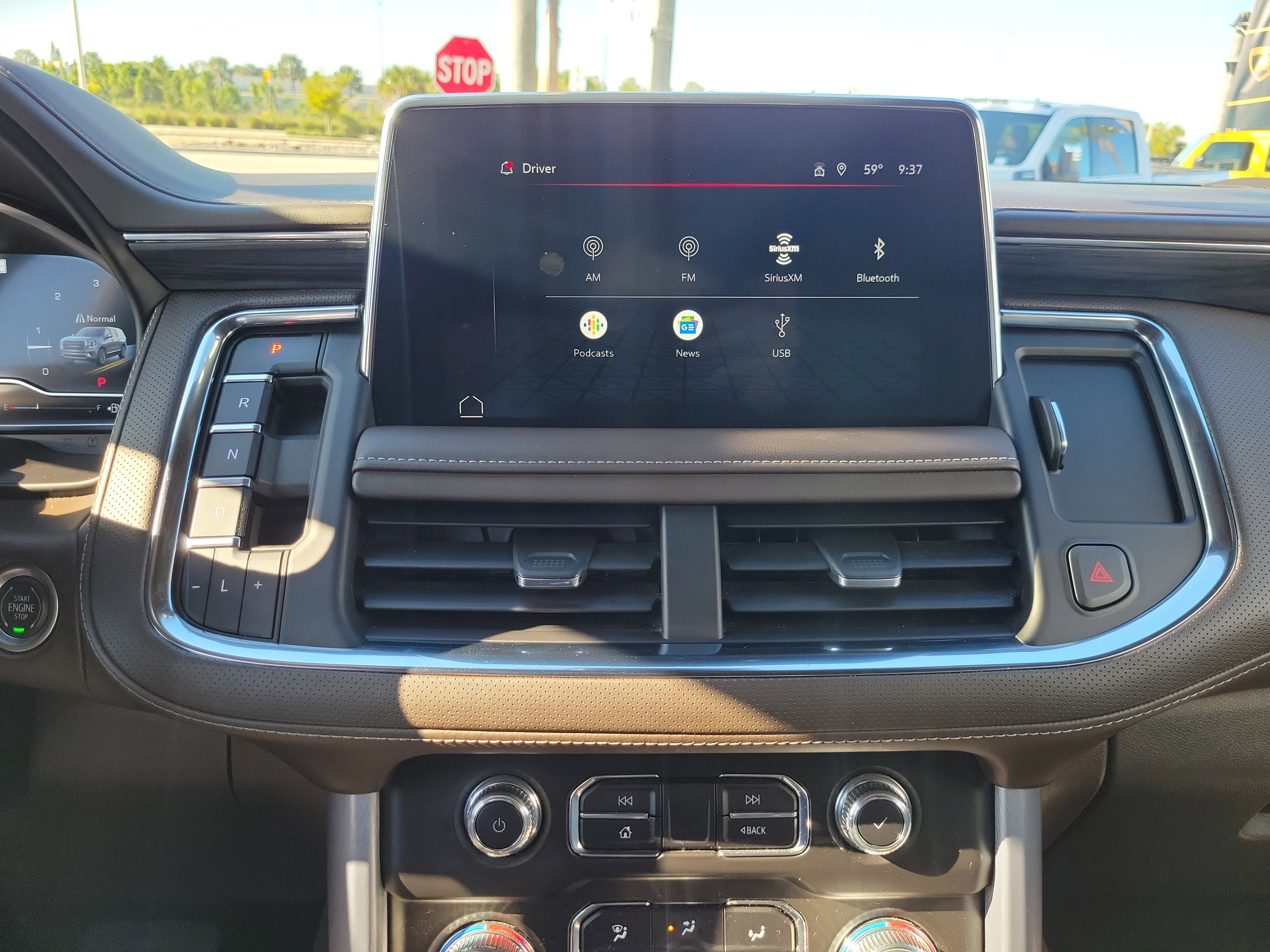 Used 2023 GMC Yukon SLT image 23