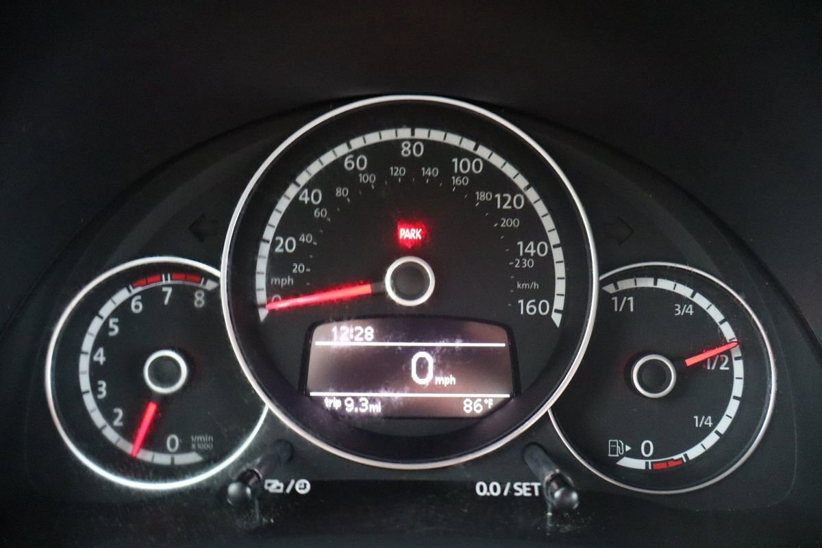 Used 2016 Volkswagen Beetle 1.8T SE image 35