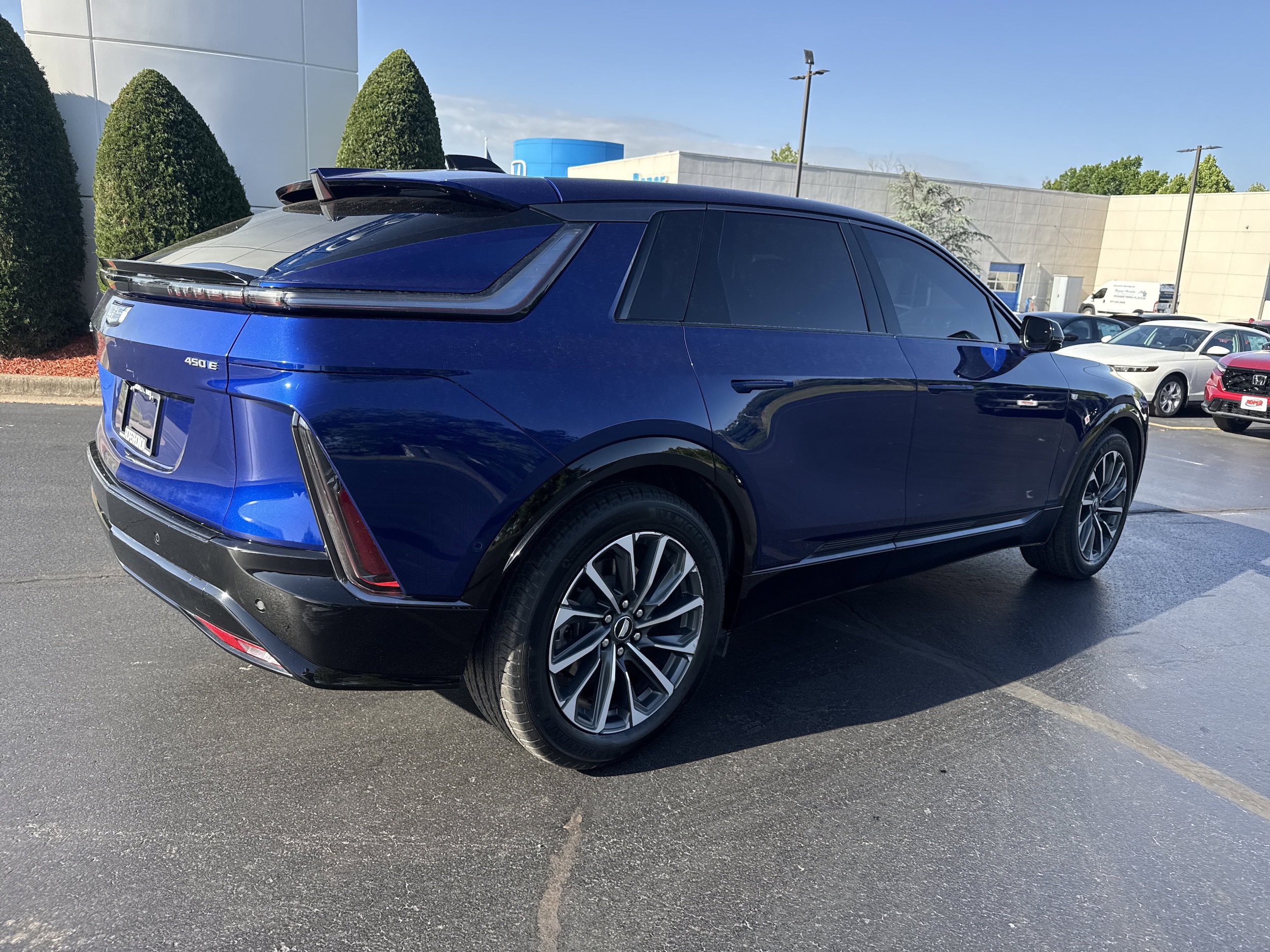 Used 2024 Cadillac Lyriq Sport RWD image 6