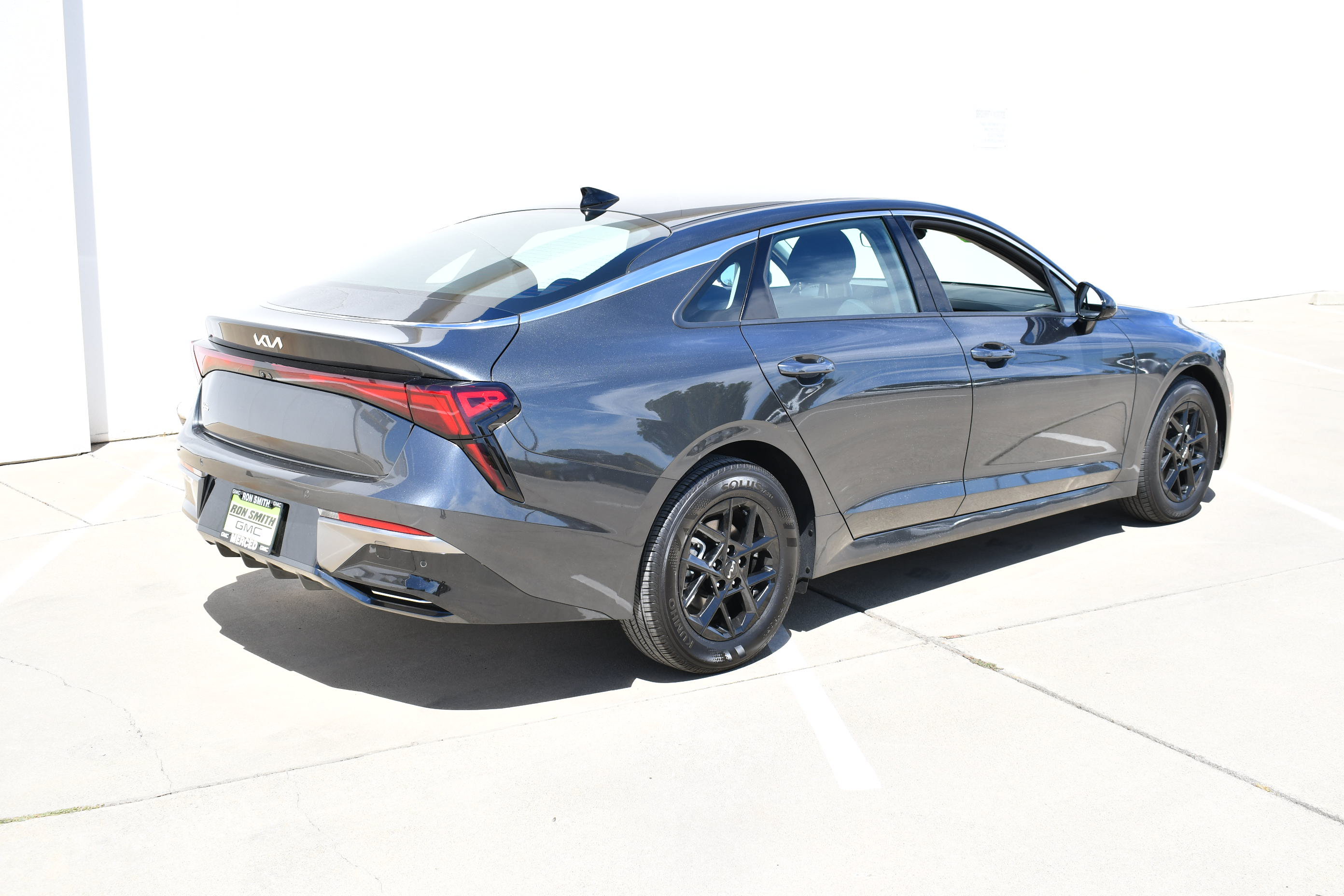Used 2025 Kia K5 LXS FWD image 6