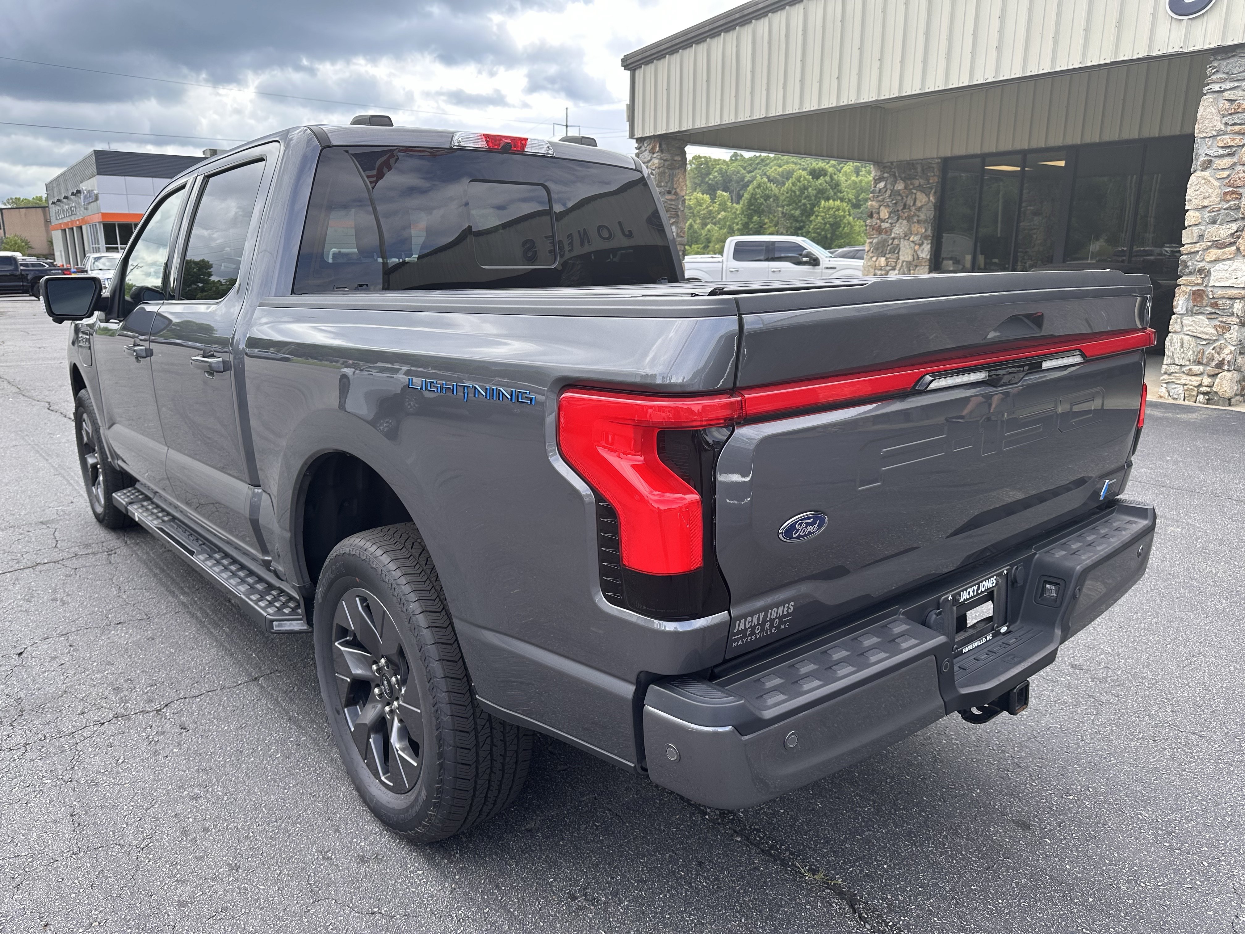 Used 2023 Ford F150 Lightning Lariat w/ Max Trailer Tow Package AWD/4WD image 8