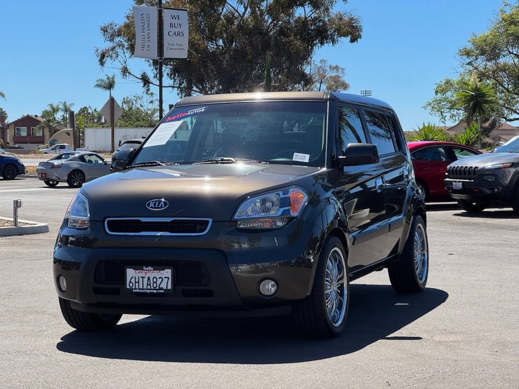 Used 2010 Kia Soul ! FWD image 6