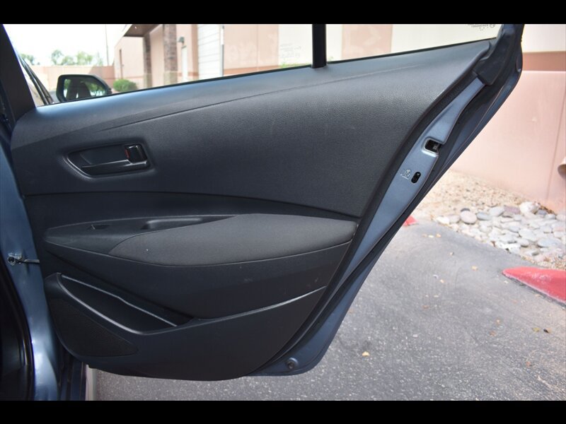Used 2022 Toyota Corolla LE FWD image 27